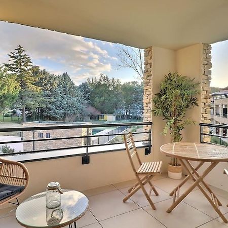 Appartement Moderne - Terrasse - Piscine - Parking Ventabren Exteriér fotografie